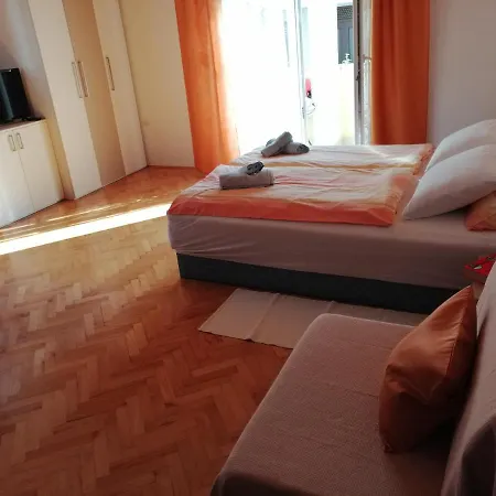 Apartment Darko *